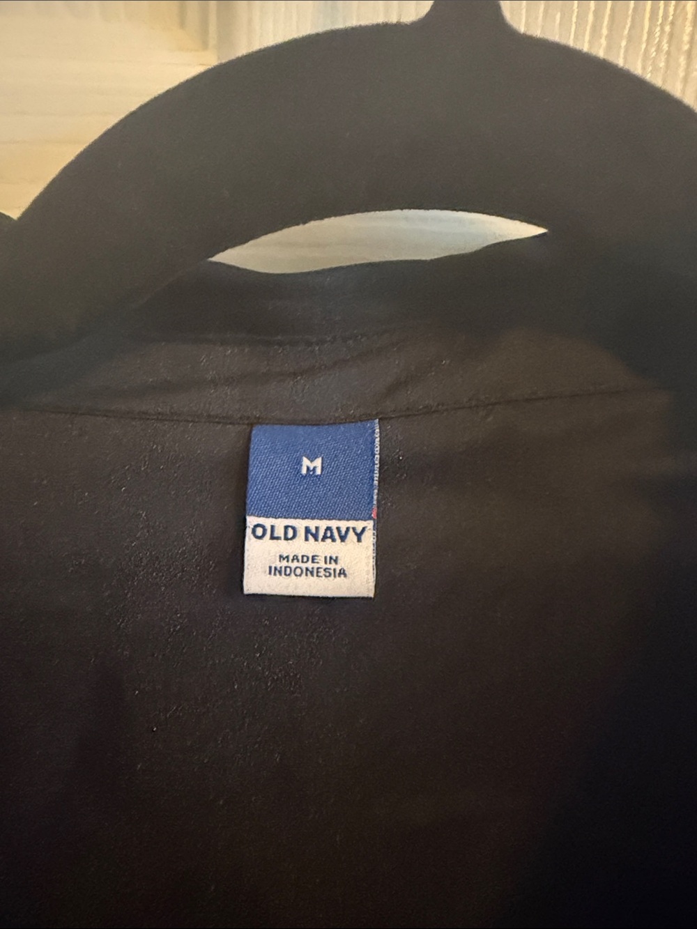 Old Navy Women's Black Sheer Button-Down Shirt - Picture 3 of 10